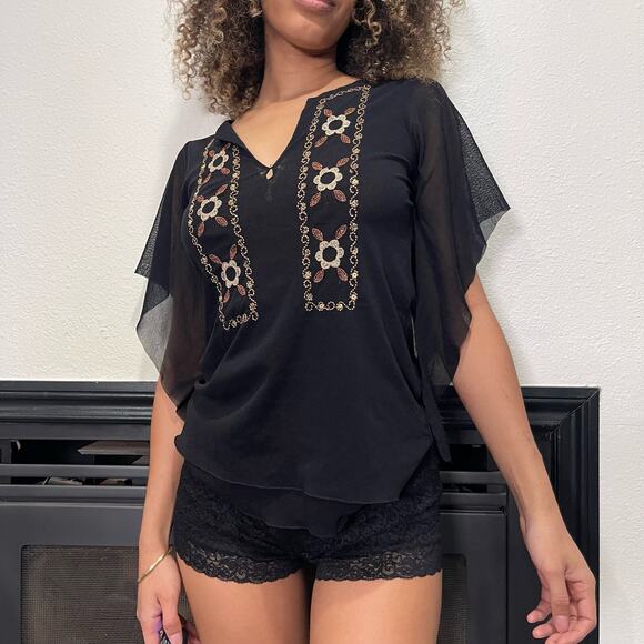 Made in Italy Vintage 00s boho black floral embroidered blouse with bell sleeves - Picture 7 of 10